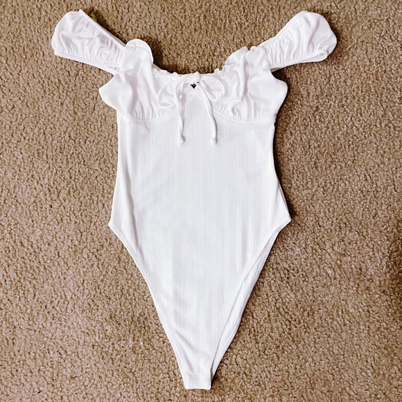 Short Sleeve Bodysuit Tee - Picture 5 of 5